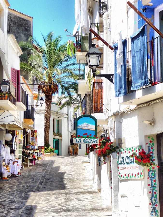 ESIBZ - Ibiza, Spain - Belinda Fewings.jpg