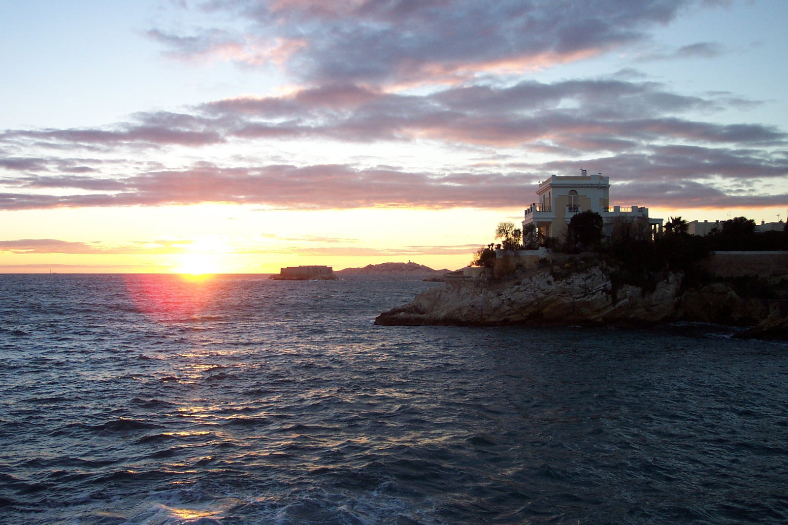Marseille — FRMRS - Marseille - France - Marseille - Sea and Coast View - © V. Toche.jpg