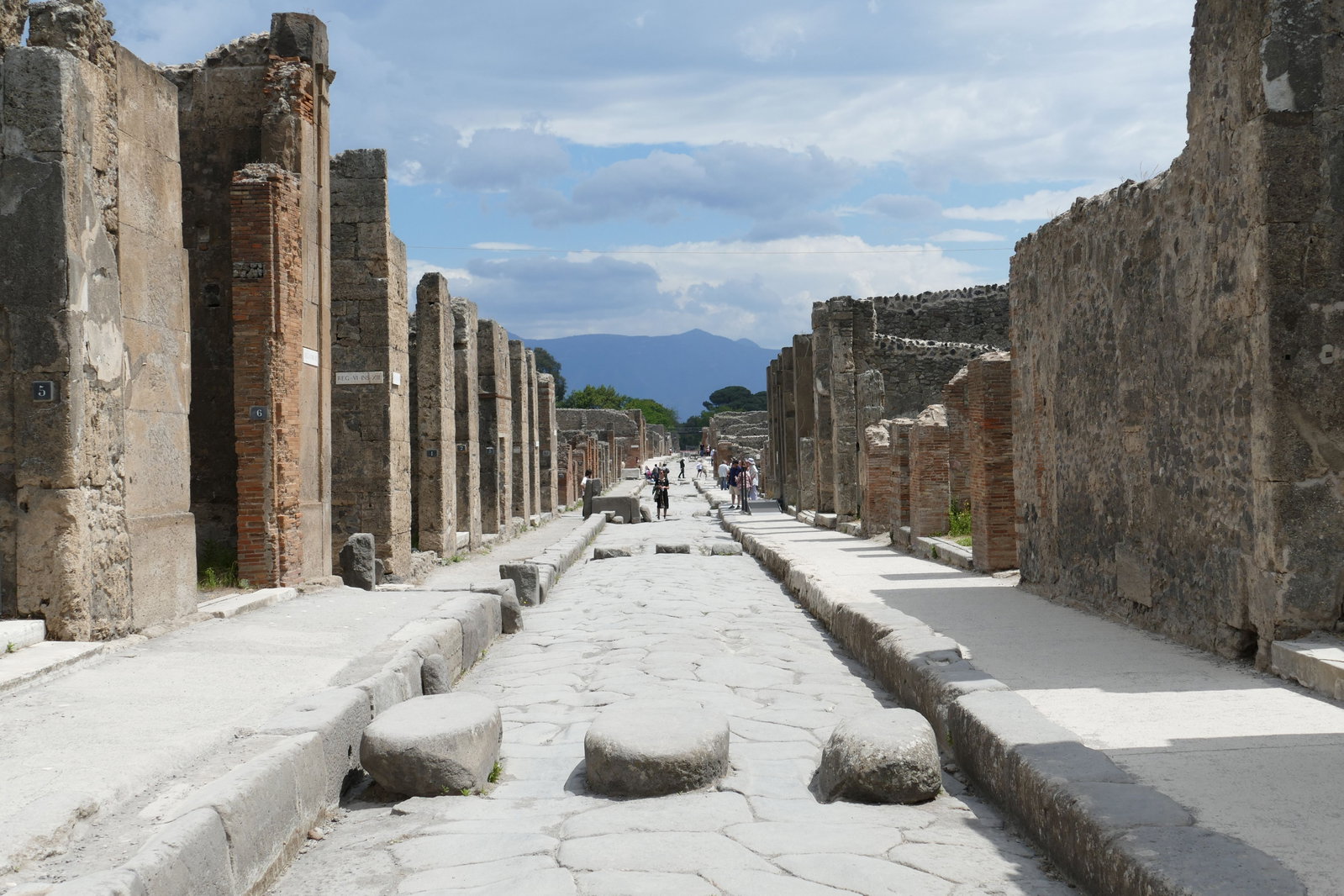 ITNAP - Naples - Pompeii.jpg