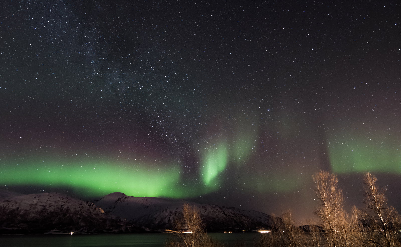 Tromsø — NOTOS - Tromso - Northern Lights near Tromso - Ludovic Charlet.jpg