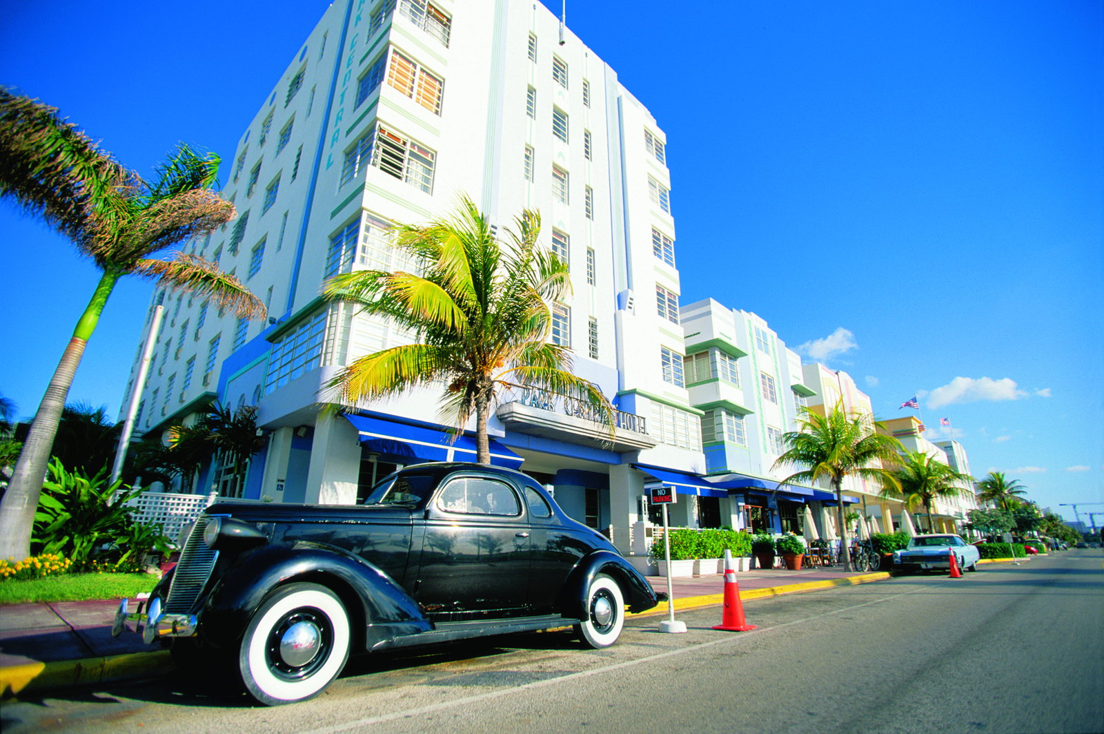 USMIA - Miami - Art Deco South Beach - VisitFlorida.com.jpg