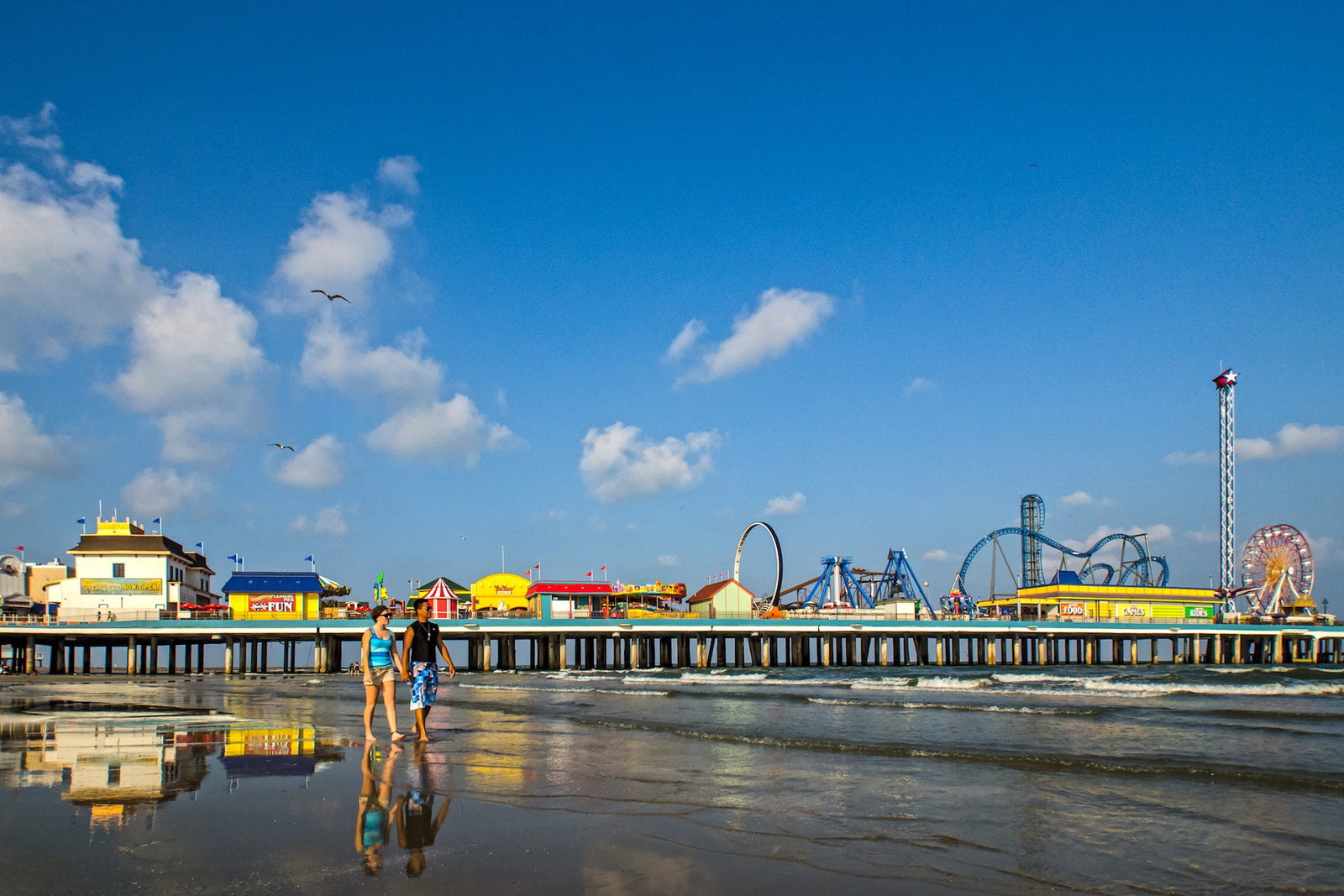 USGLS - Galveston - Galveston Island Historic Pleasure Pier, Pleasure Pier at Daytime - Galveston Convention & Visitors Bureau.jpg