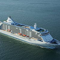 Seven Seas Voyager