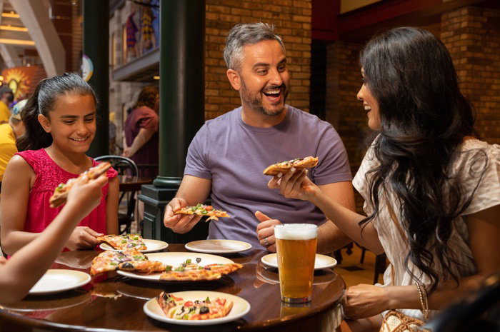 Sorrento's Pizza (dining)